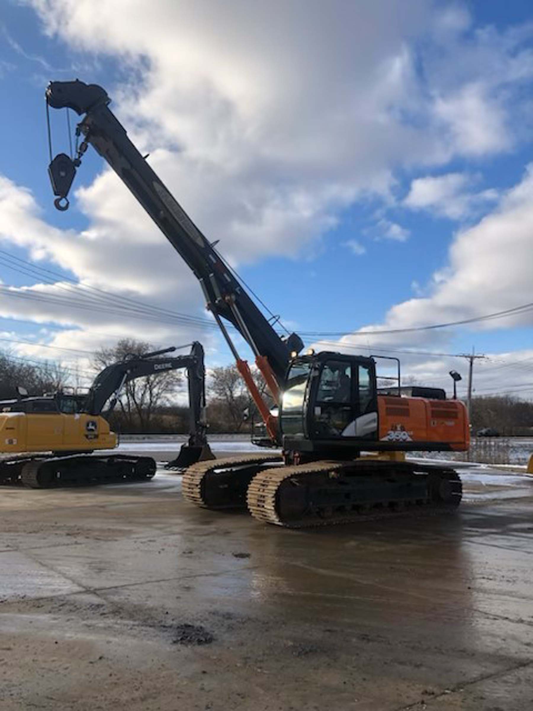 2015 ZX350 Track Boom | RCE Equipment